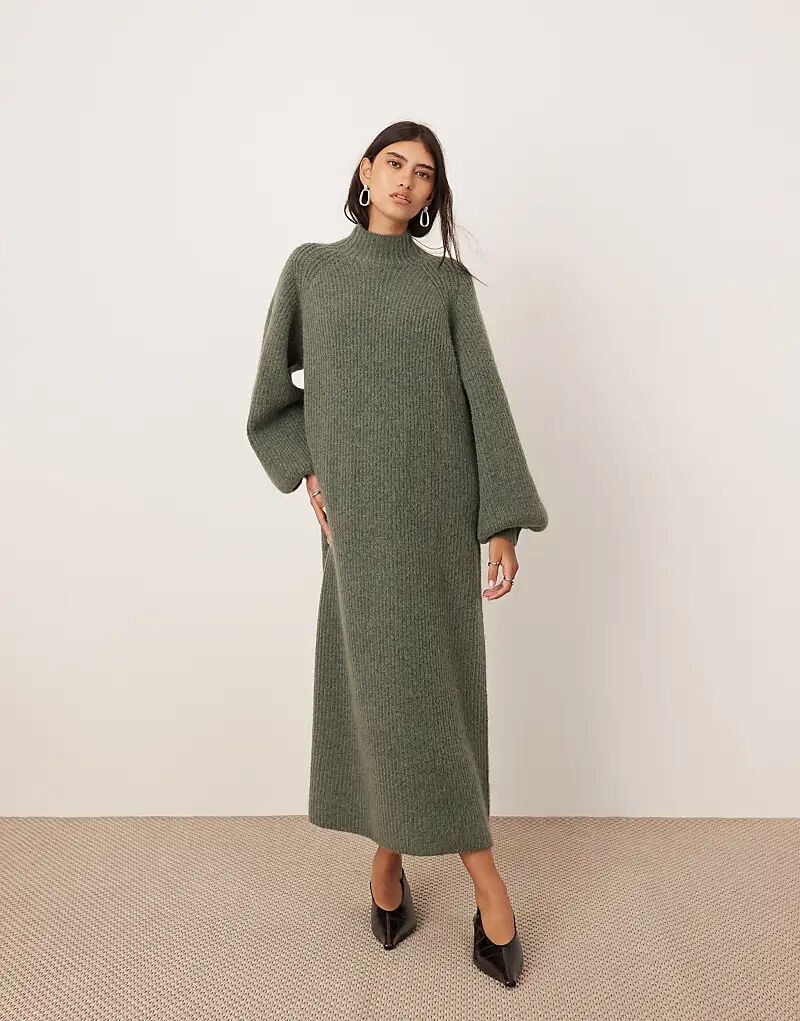 

Платье макси из плотной трикотажной ткани с высоким воротом цвета хаки ASOS EDITION