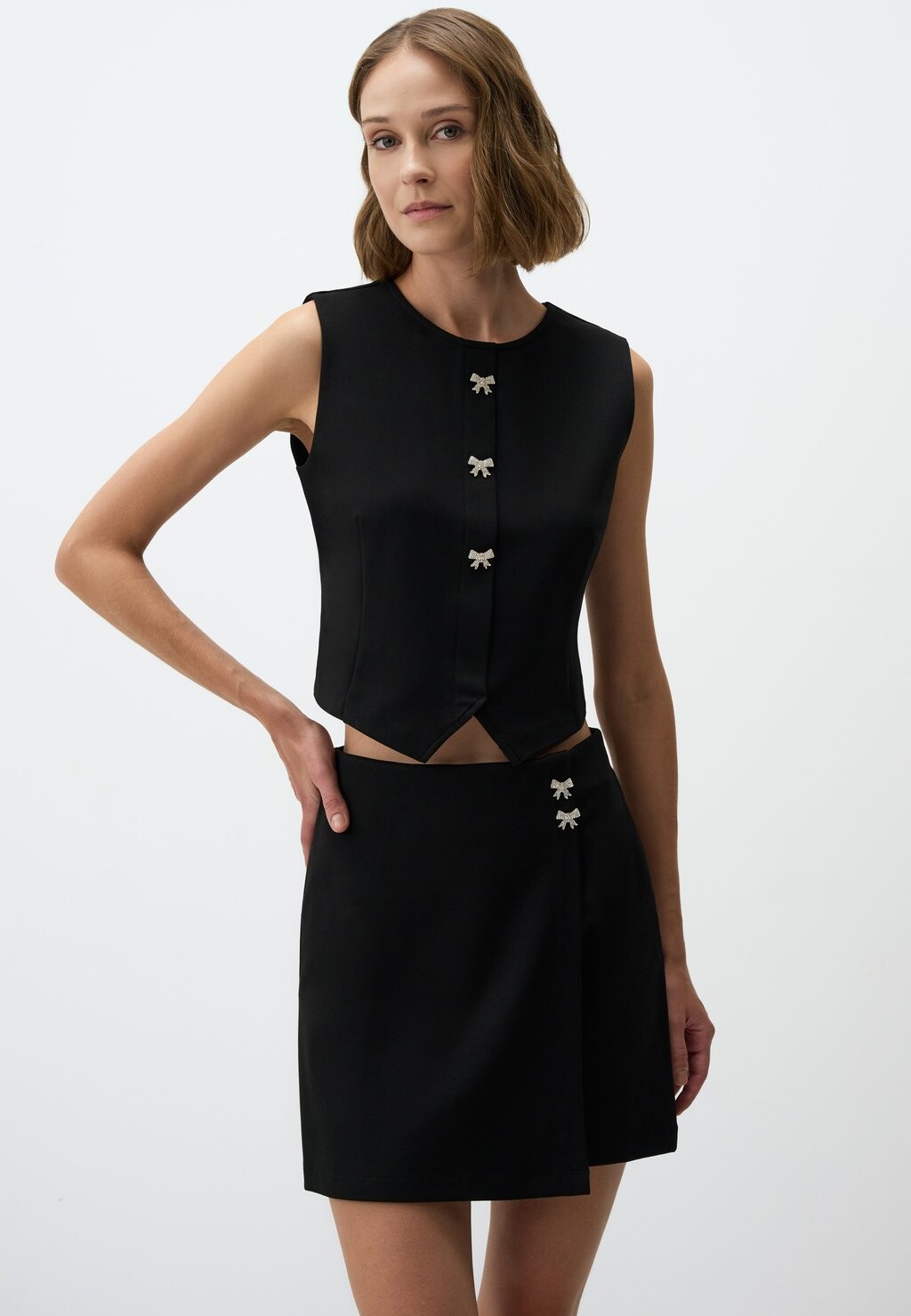 

Топ BLACK SLEEVELESS Jimmy Key, черный