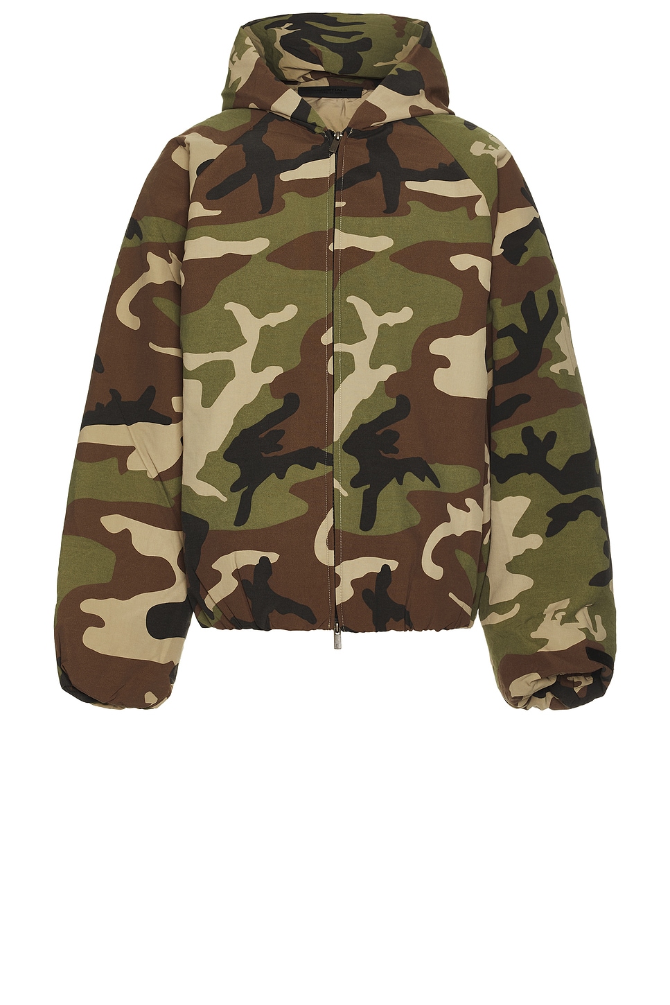 

Нейлоновая куртка в стиле милитари с капюшоном Fear of God ESSENTIALS, цвет Woodland Camo