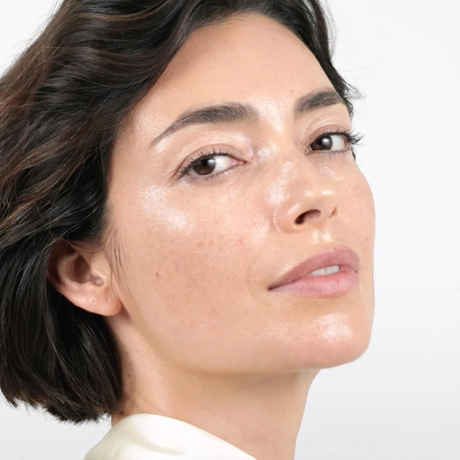 RéVive Skin Firming Under Eye Serum - сыворотка для обновления кожи вокруг глаз, улучшает внешний вид стареющей кожи, морщин и тонких линий для видимого омоложения (15 мл) — фото 4