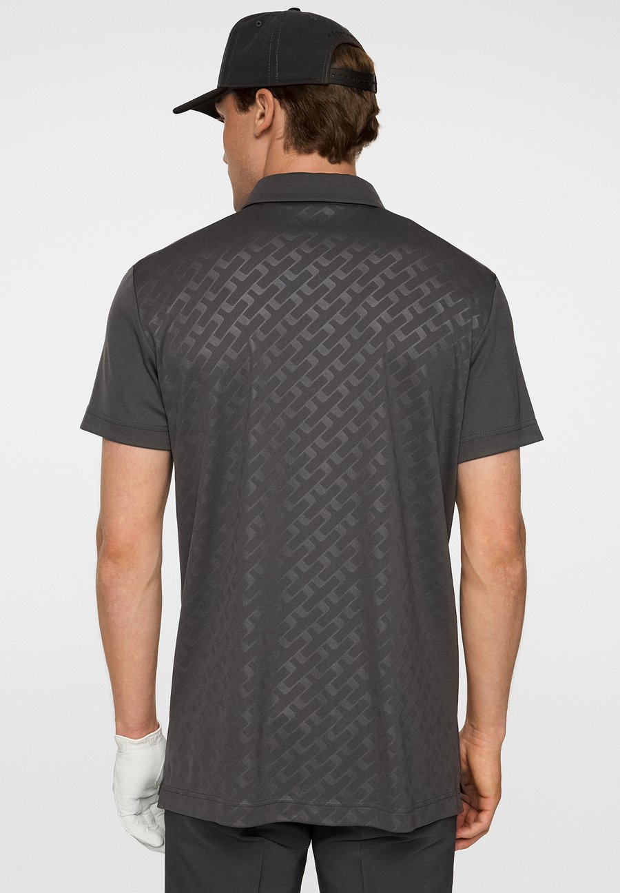 

Поло J.LINDEBERG Sports Polo shirt, Asphalt/Black, Черный, Поло J.LINDEBERG Sports Polo shirt, Asphalt/Black