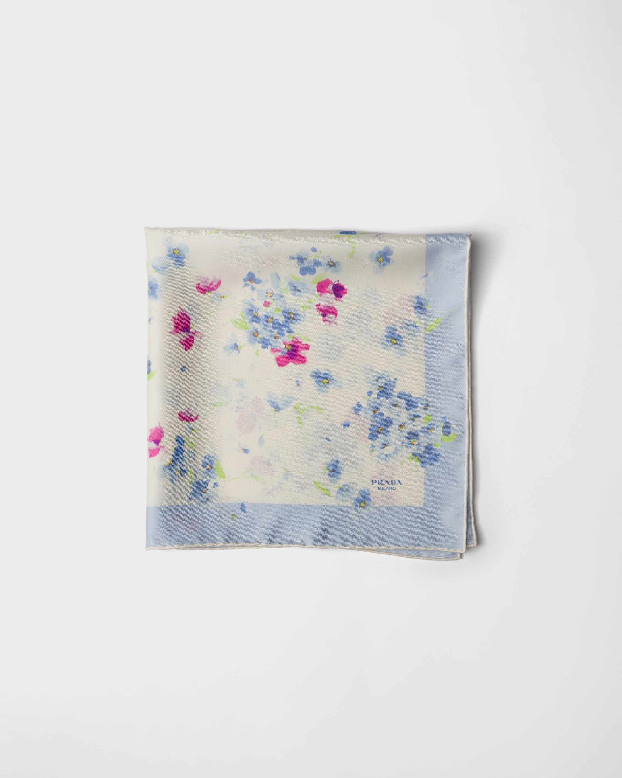 

Платок из принтованного шелкового твила, 55 x 55 см Prada, белый