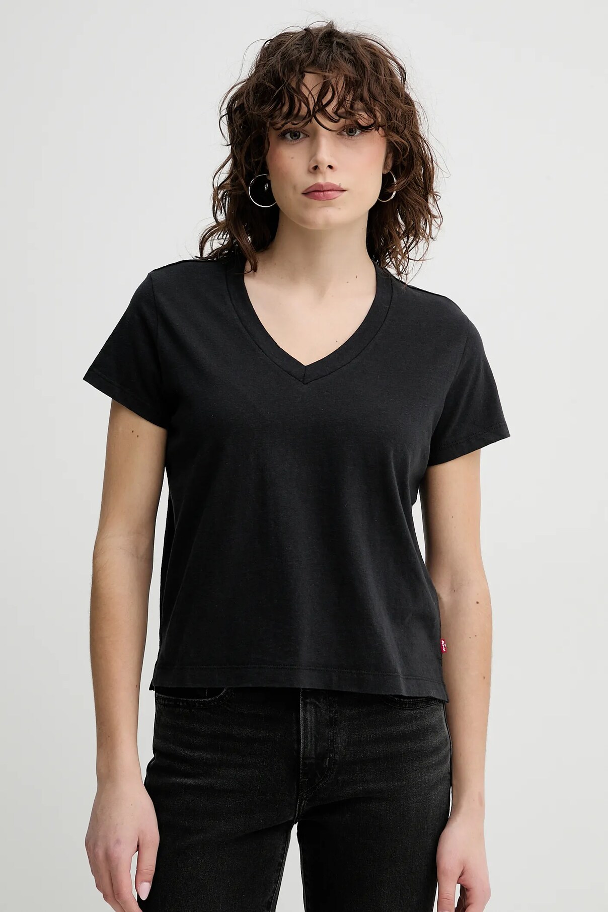 Футболка BOXY VNECK TEE Levi'S, черный — фото 2