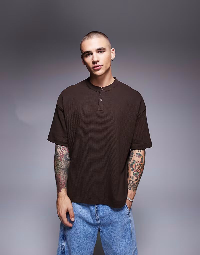 

Футболка свободного кроя ASOS DESIGN коричневого цвета с вафельным узором