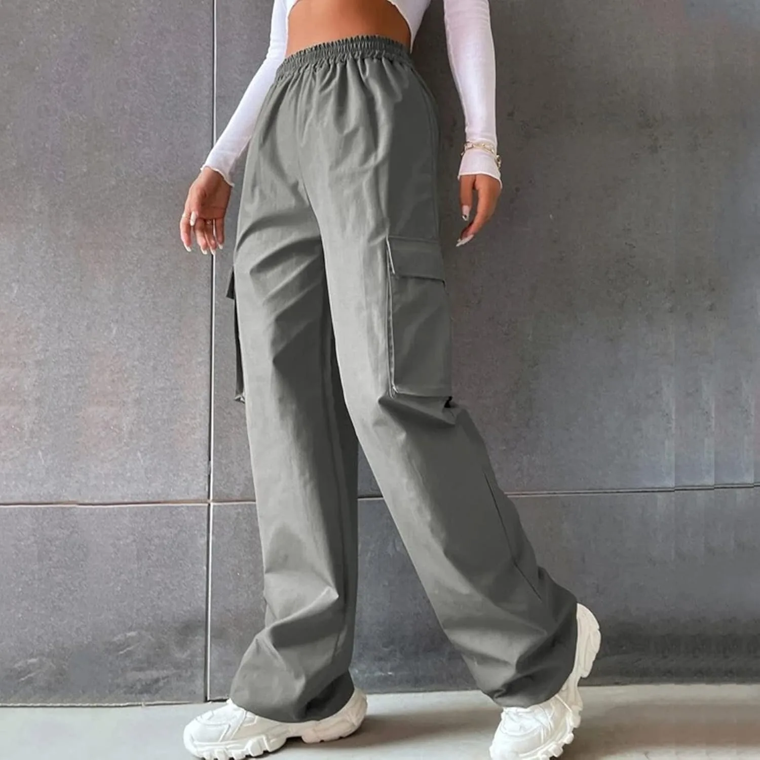 Женские карго штаны Slim High Waisted с эластичным поясом и прямыми штанинами — фото 3