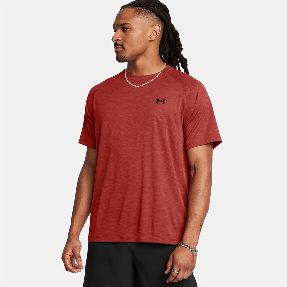 

Футболка Under Armour Tech Textured, красный