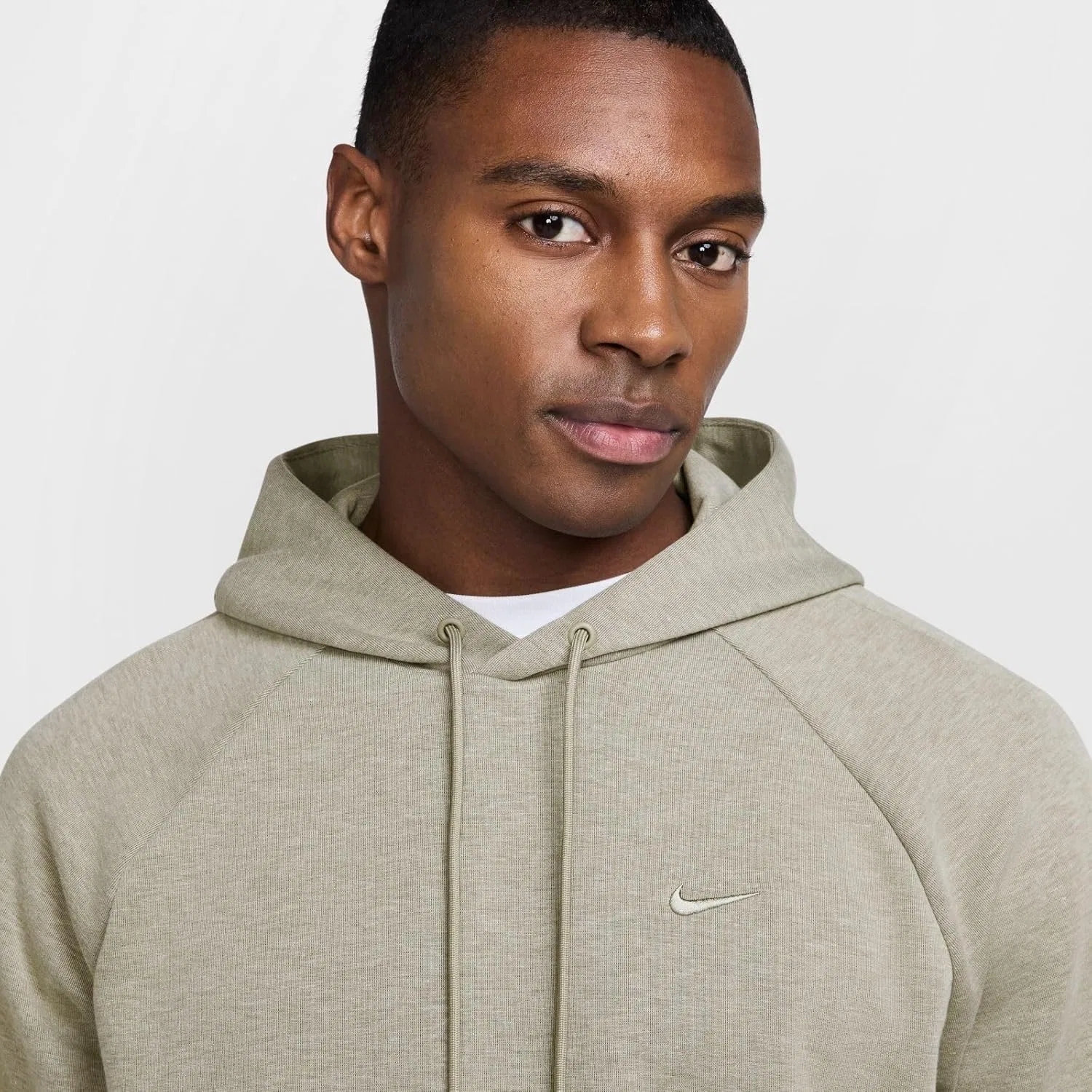 Мужская универсальная толстовка Nike Primary Dri-FIT UV Pullover — фото 3