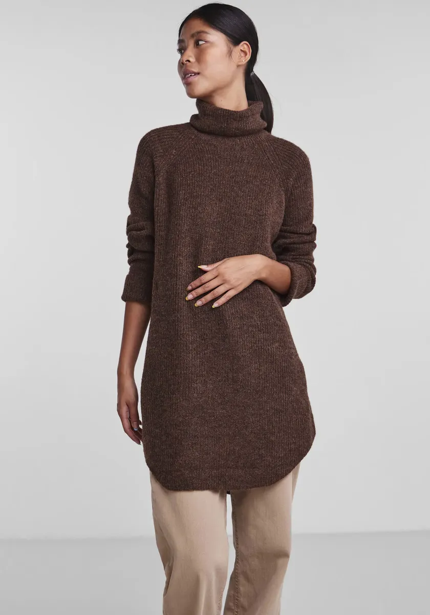 

Свитер с высоким воротником из кусочков "PCELLEN LS LONG KNIT NOOS BC" Pieces, цвет Chicory Coffee