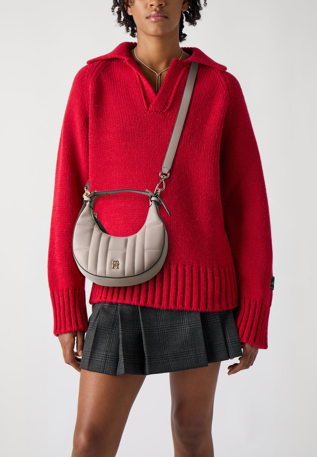

Сумка FEMININE MOON Tommy Hilfiger, серо-коричневый