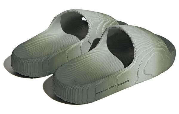 Тапочки оригиналы adilette 22 слайда Adidas, серебряный — фото 4