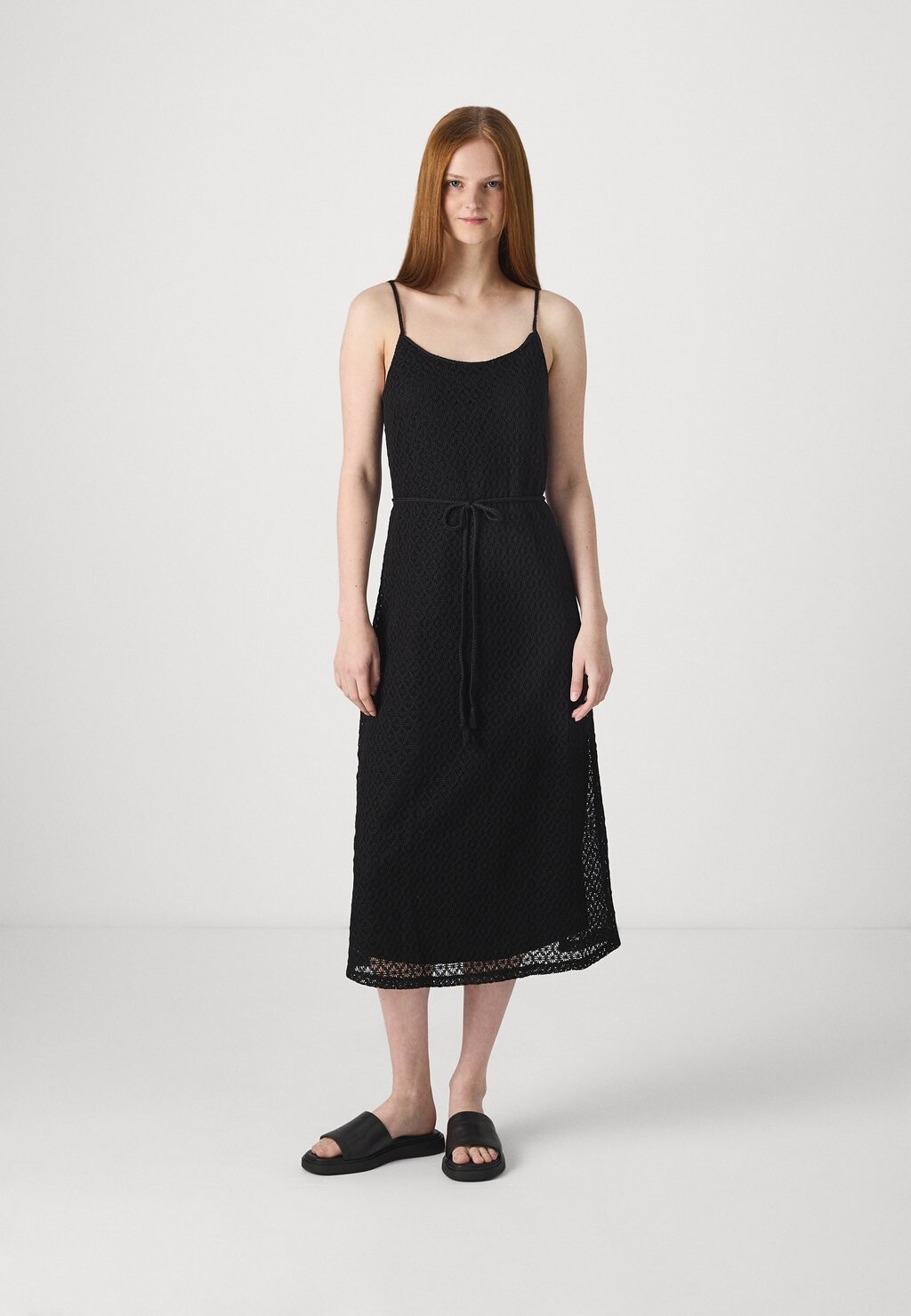 

Повседневное платье VILIBERINA U-NECK MIDI SLIP VILA, черный