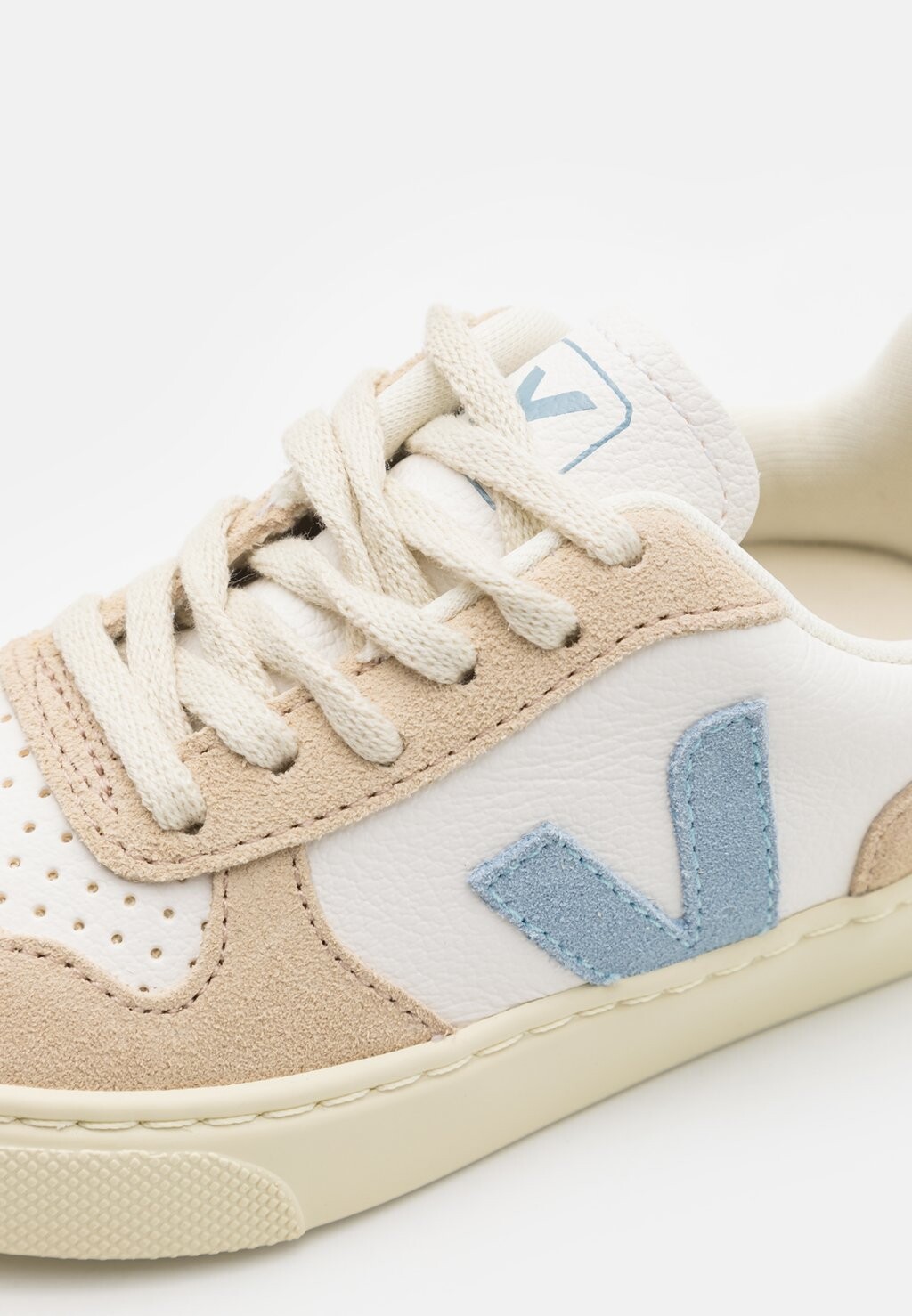

Кроссовки на шнуровке SMALL V-10 LACES UNISEX Veja, белый