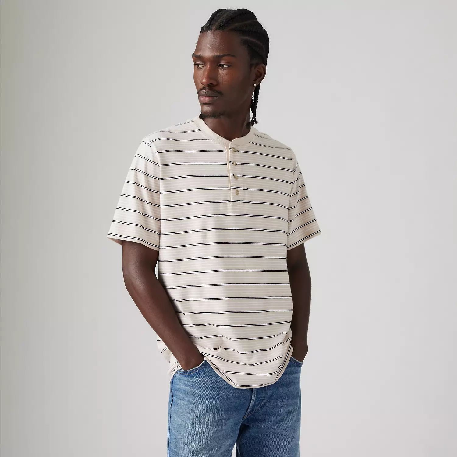 

Хенли с коротким рукавом и четырьмя пуговицами Levi's, цвет Riverside Deep Lichen Green - Multi-Color
