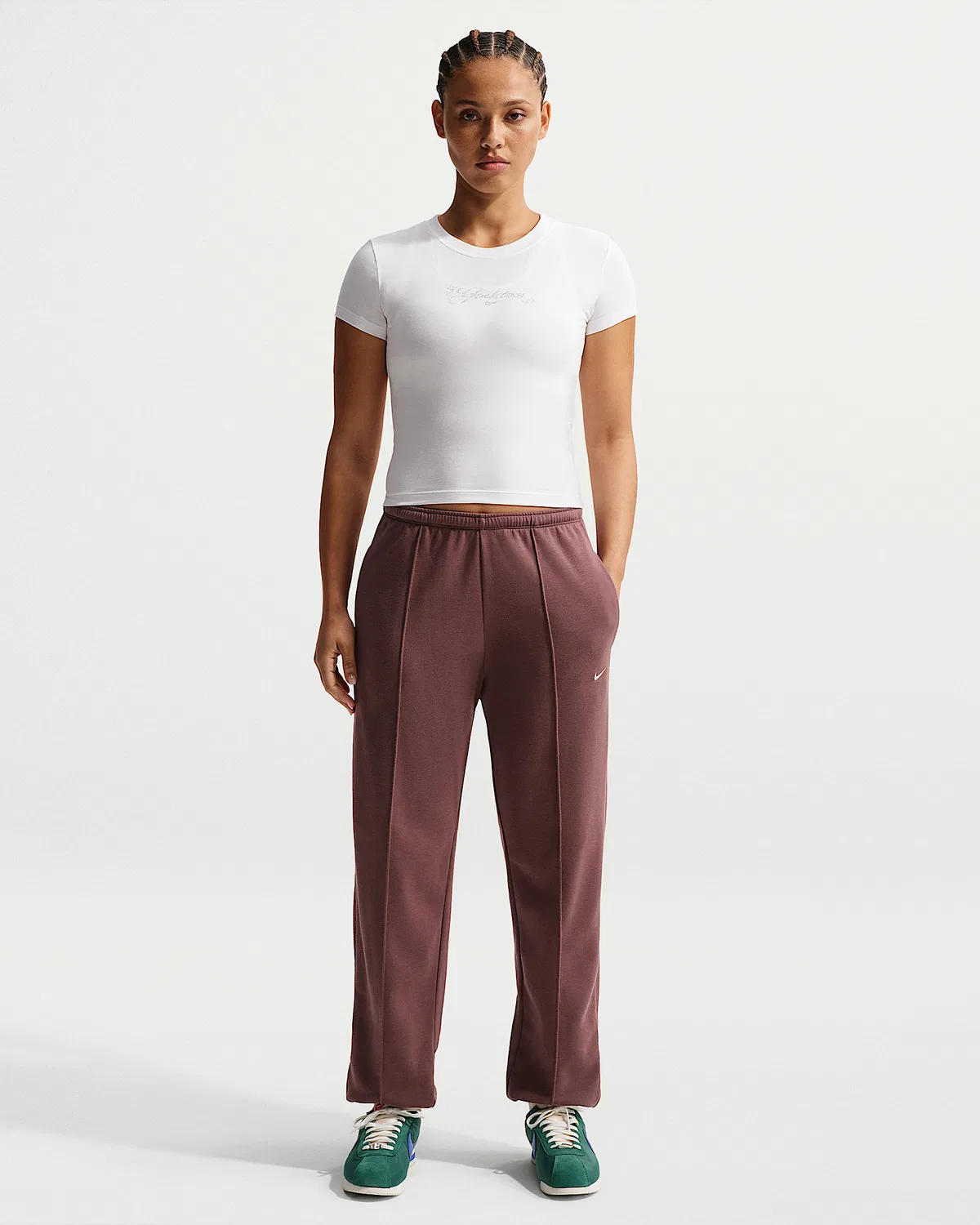 Женская укороченная футболка Nike Sportswear Chill Knit Slim, White — фото 4