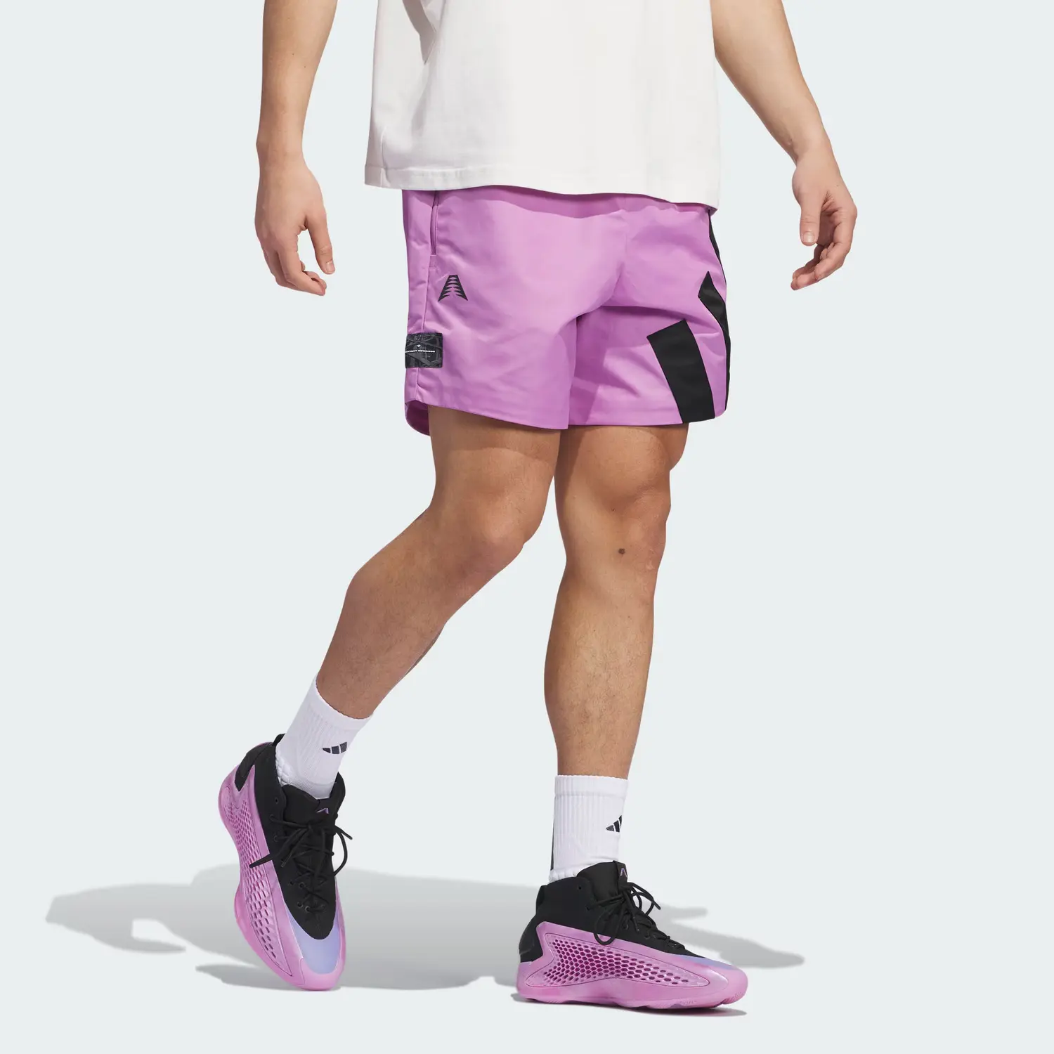 Бесплатная доставка с AdiClub Шорты Anthony Edwards 1 Foundation Adidas, фиолетово-розовые — фото 4
