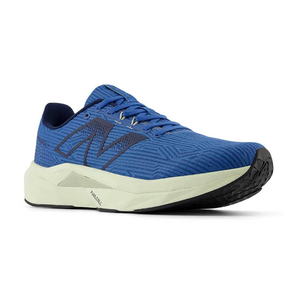 

Кроссовки New Balance Fuelcell Propel V5, синий