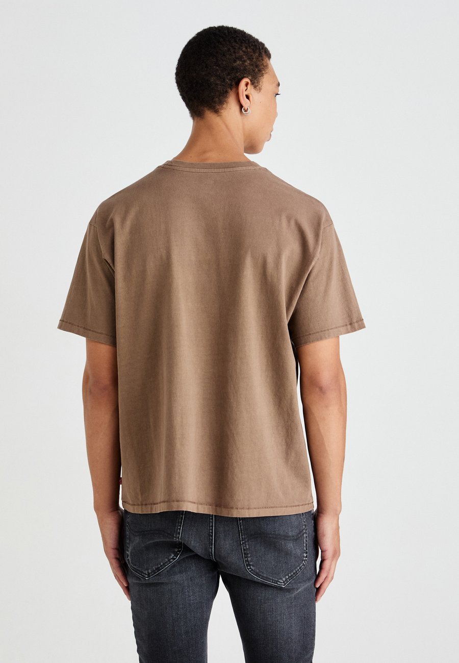 Футболка Levi's VINTAGE TEE, Fungi/Brown — фото 3