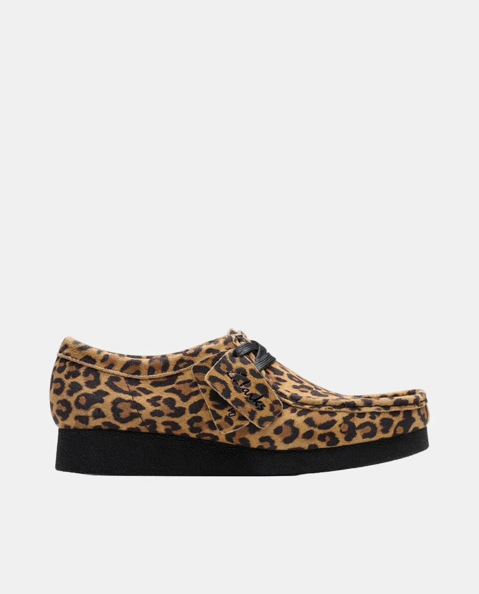 Ботинки WallabeeEVOSh из замши с резиновой подошвой Clarks, бежевый