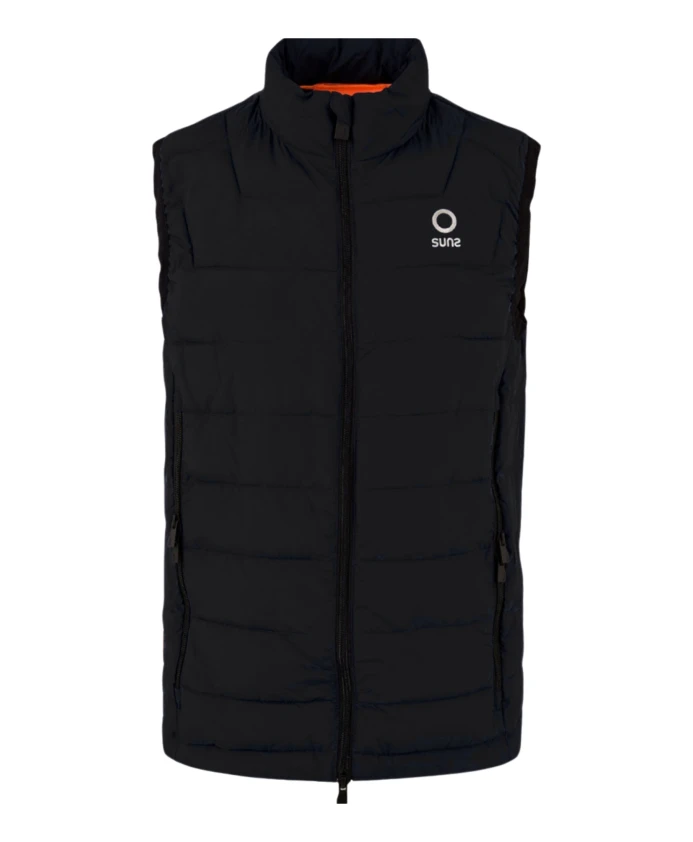 

Утепленный жилет, который можно сложить и взять с собой в путешествие. Suns, черный