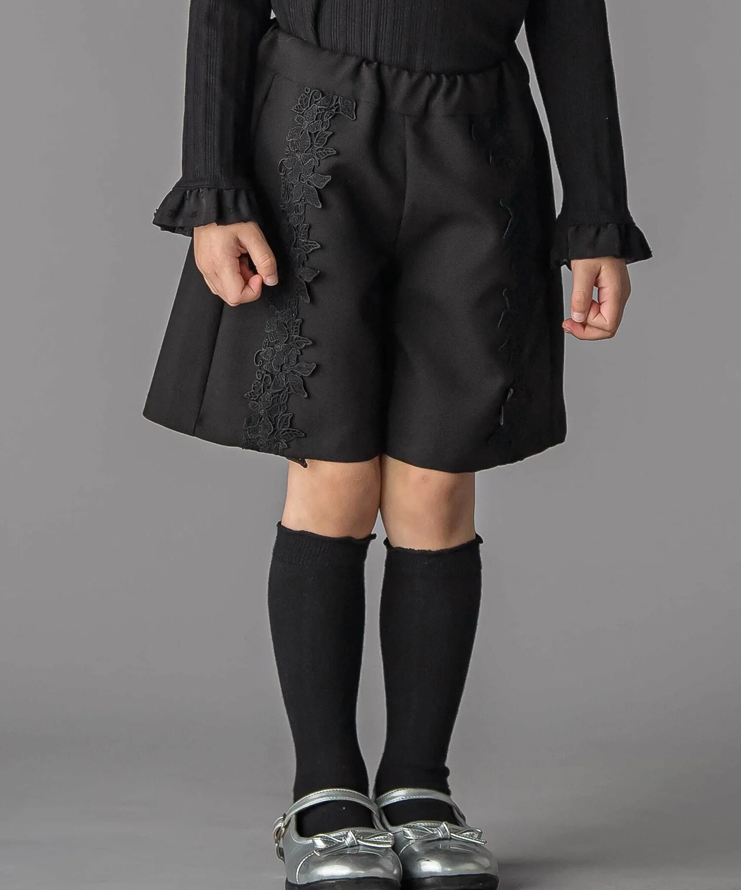 Детские кюлоты BeBe Petits Pois Vert с цветочным кружевом
