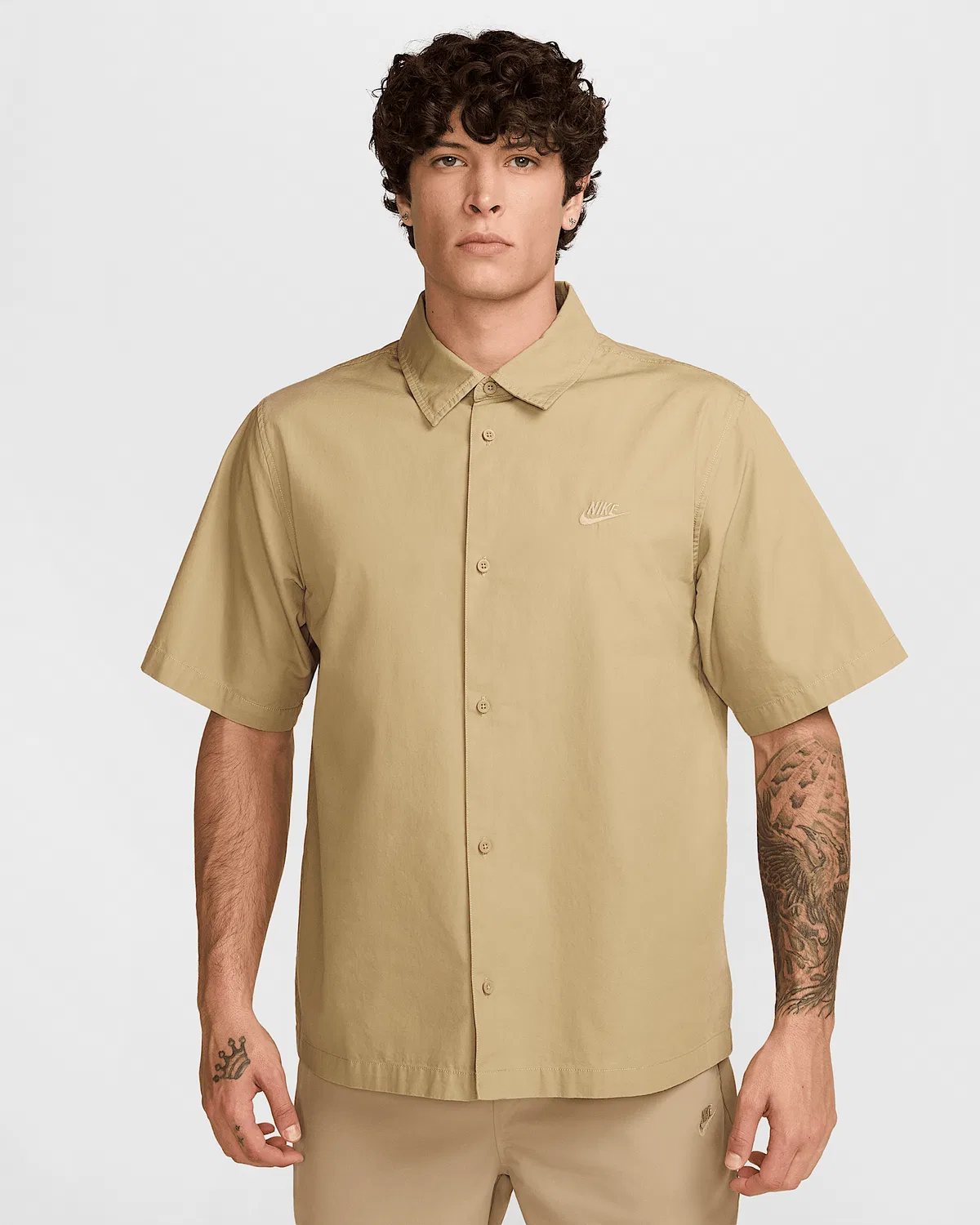 Мужская рубашка с коротким рукавом Nike Club, Parachute Beige/Parachute Beige