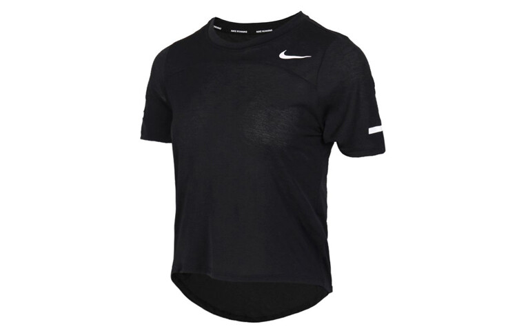 

Женская футболка Nike, цвет Black