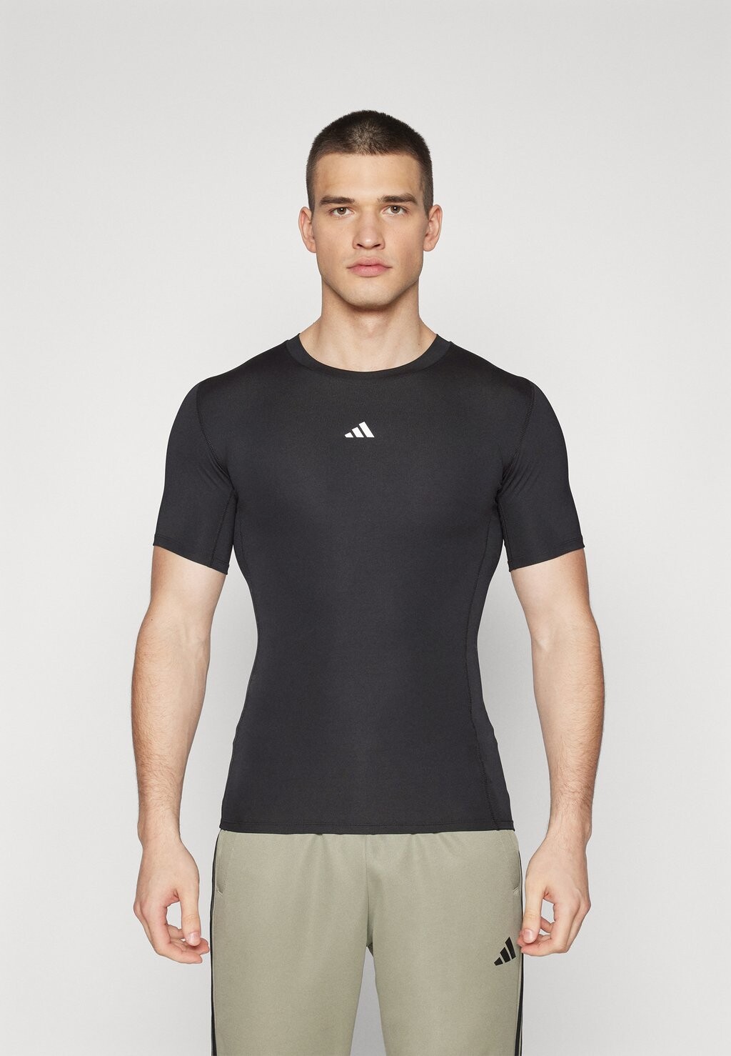 Спортивная футболка Techfit adidas Performance, черная — фото 3