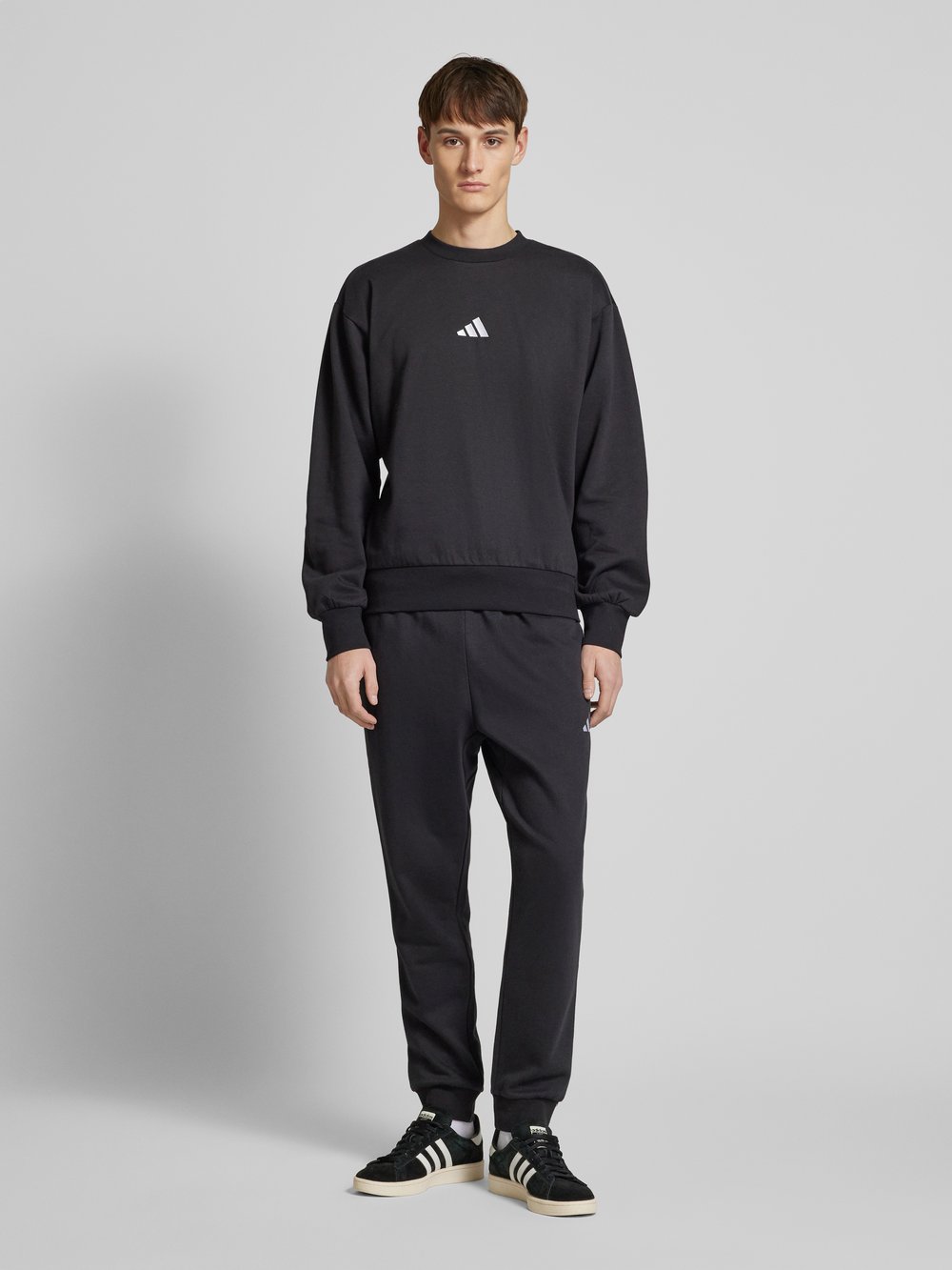

Толстовка с вышитой этикеткой ADIDAS SPORTSWEAR, черный