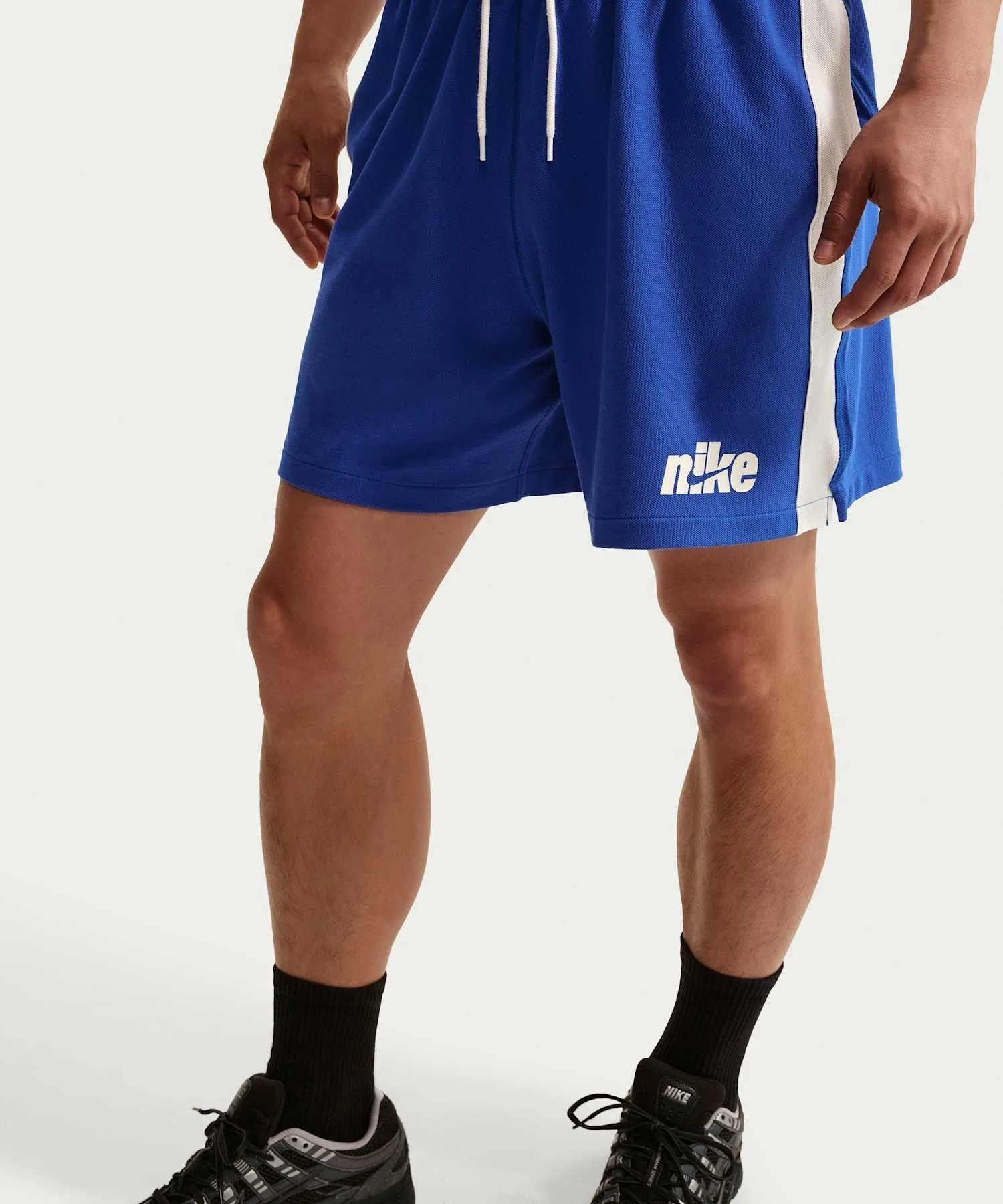 Мужские шорты NIKE Sportswear Club Knit Flow — фото 2