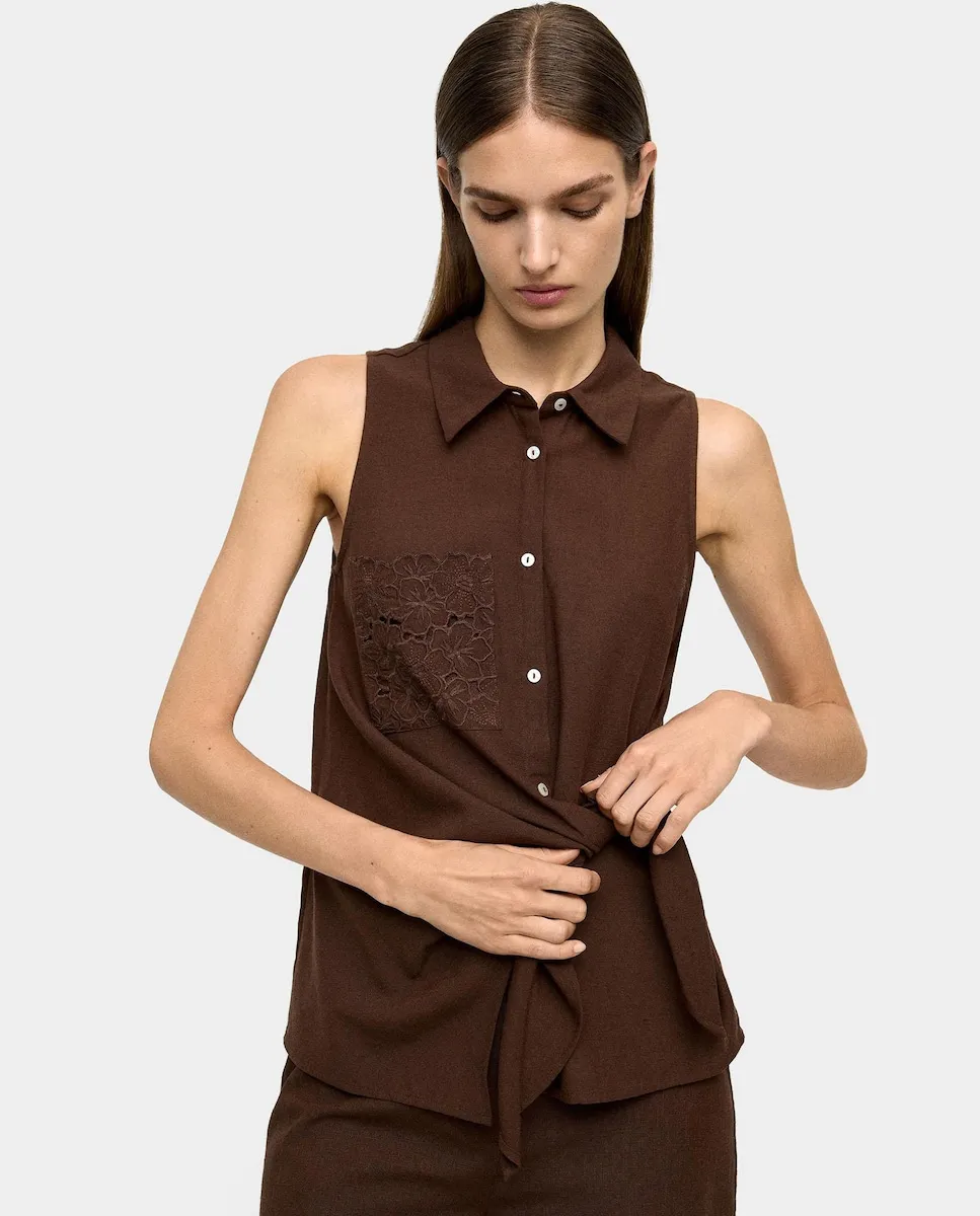 

Женская майка без рукавов с деталями в виде завязки и боковым карманом с вышивкой Parfois, темно-коричневый