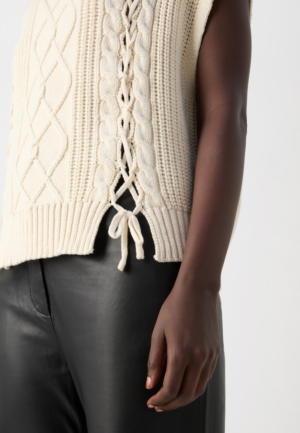 

Джемпер FUNNEL NECK SPENCER Scotch & Soda, молочный