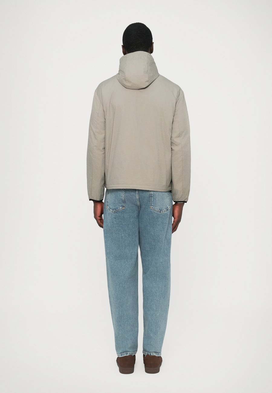 Куртка Emporio Armani BLOUSON JACKET, Mourning Dove/Grey — фото 3