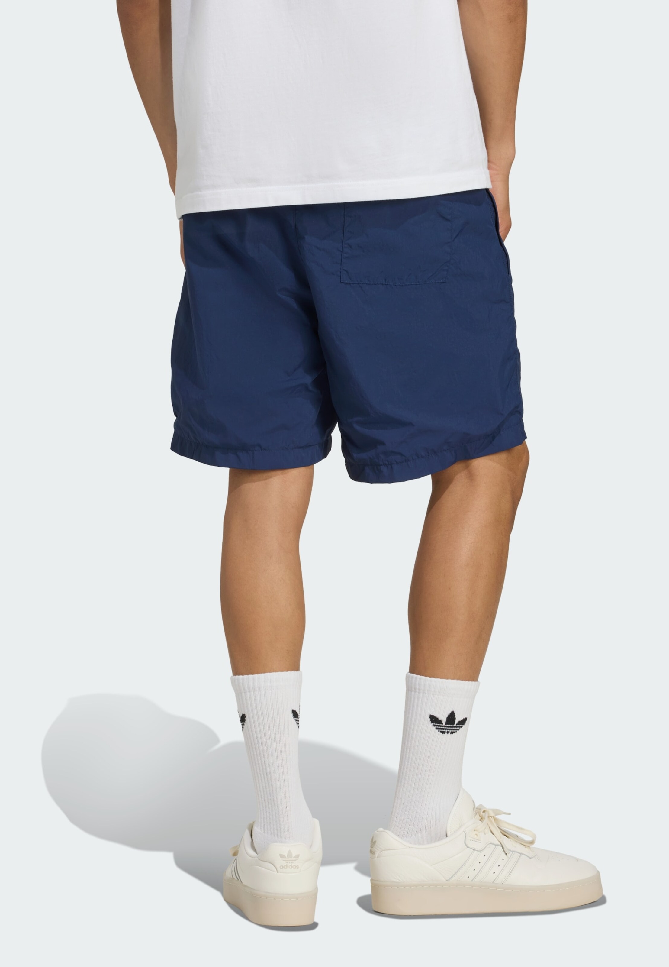 Adidas Originals Широкие шорты 'Trefoil Essentials' в цвете Navy — фото 3