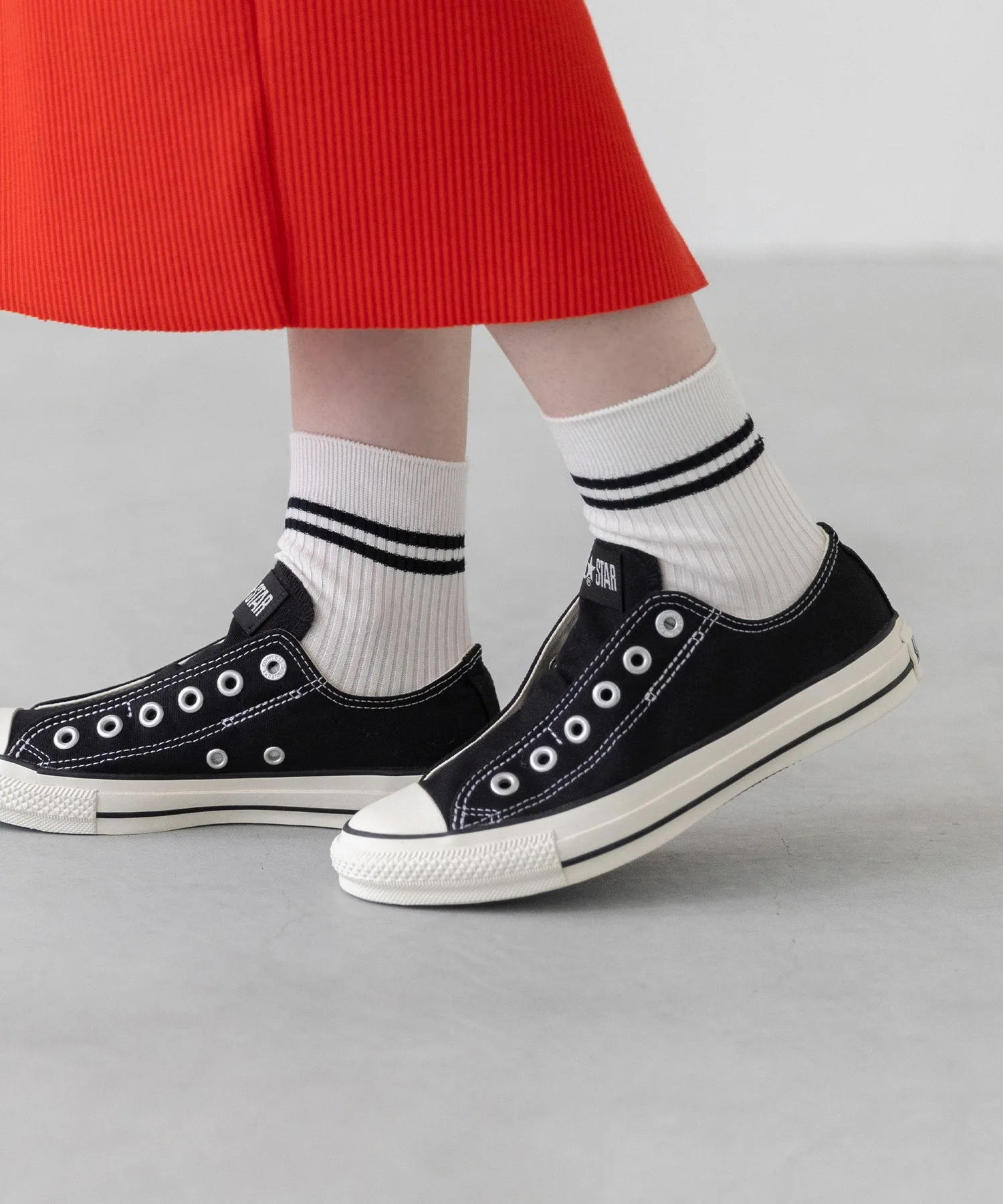 Кроссовки CONVERSE ALL STAR SLIP FE OX белые — фото 2