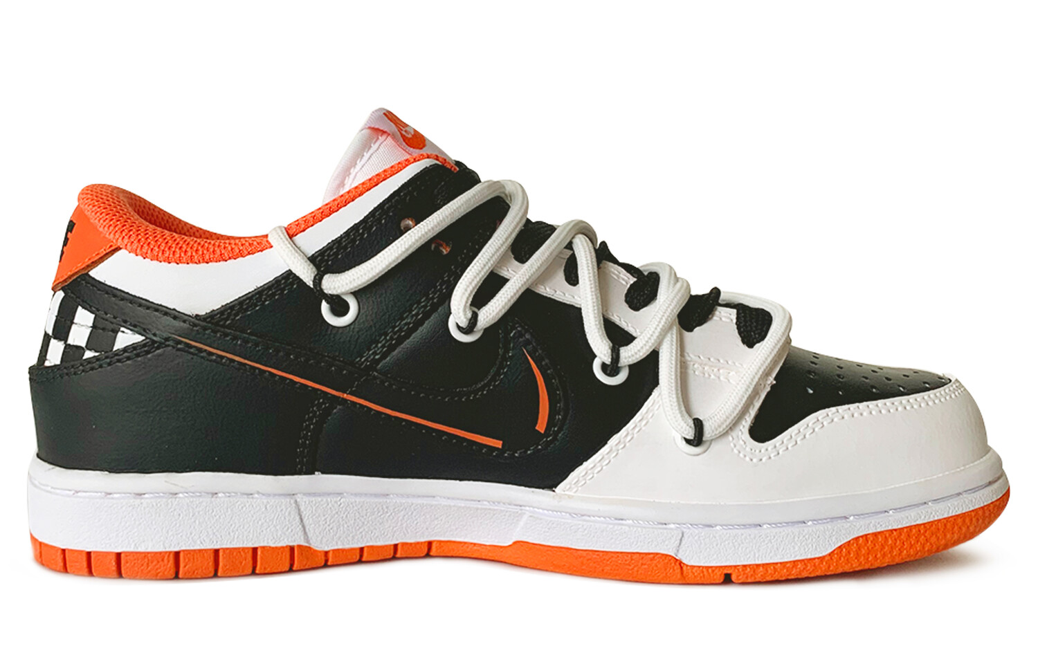 

Кроссовки Nike Dunk Skateboard Shoes Women's Low-Top Black White Orange