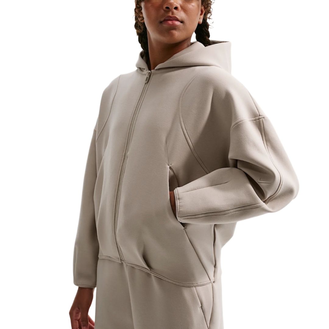 Свитшот MAVN Therma FIT детский Nike, milk белый/черный/milk белый — фото 4
