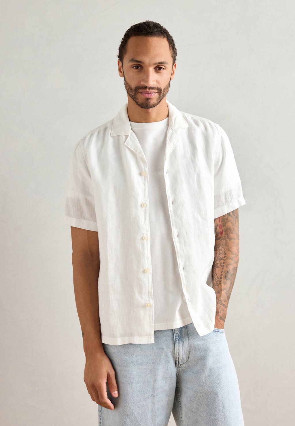 

Рубашка CAMP COLLAR SHORT SLEEVES SLITS AT SIDE SEAMS Marc O'Polo, белый