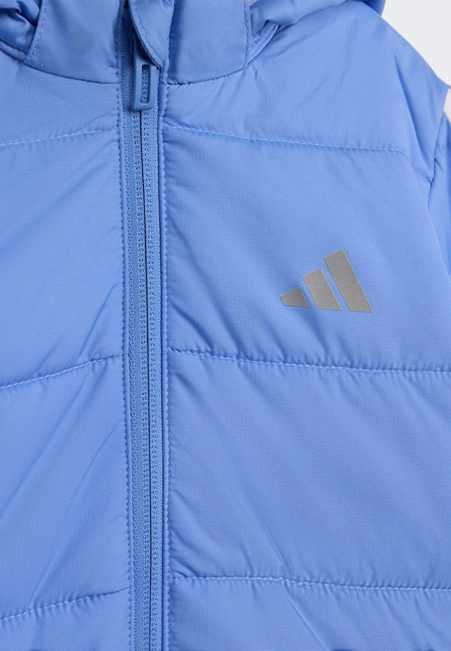 Зимняя куртка Adidas Sportswear ESSENTIALS 3-STRIPES, Blue Fusion White/Blue — фото 3