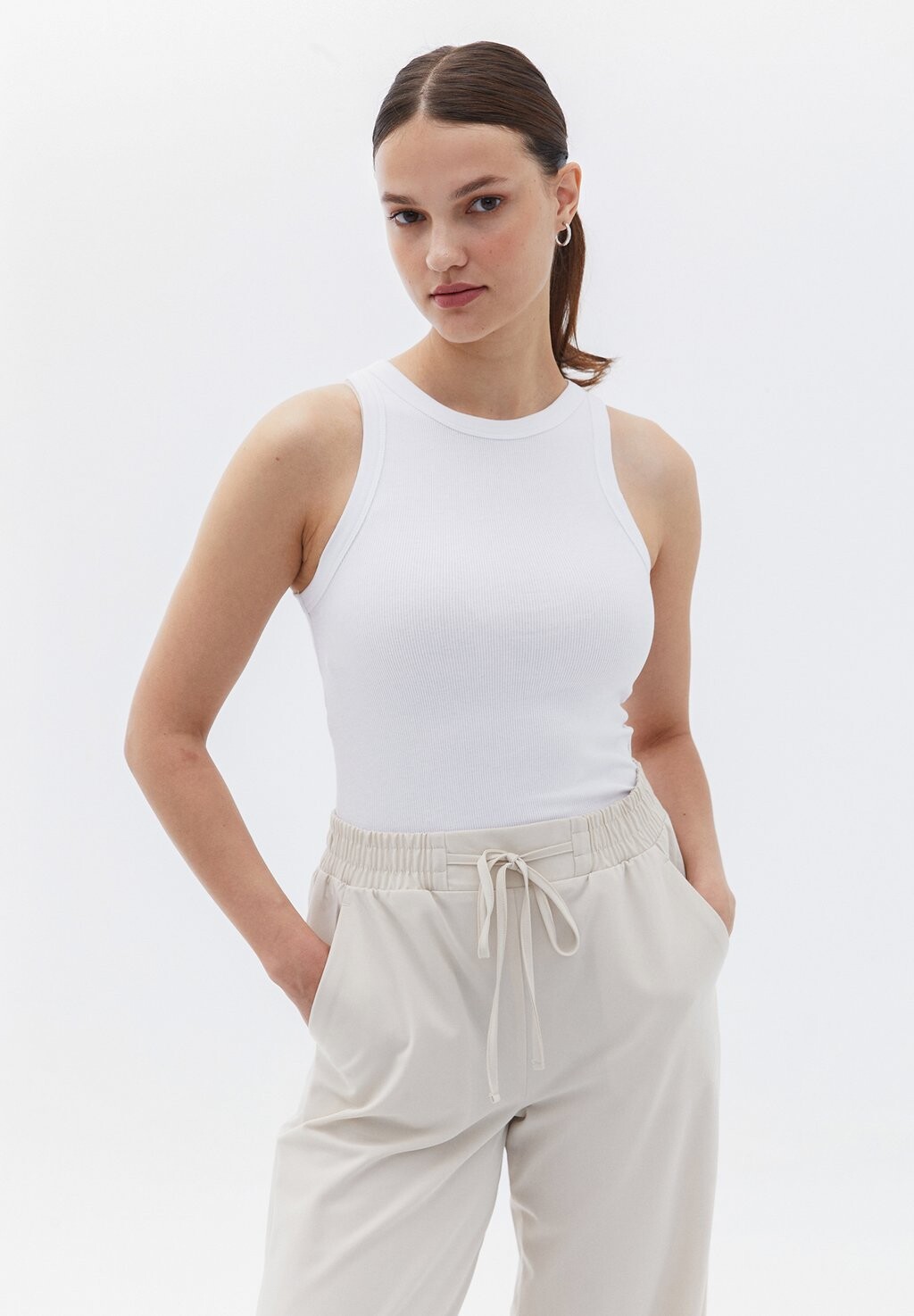 

Топ HALTER NECK SINGLET OXXO, цвет white