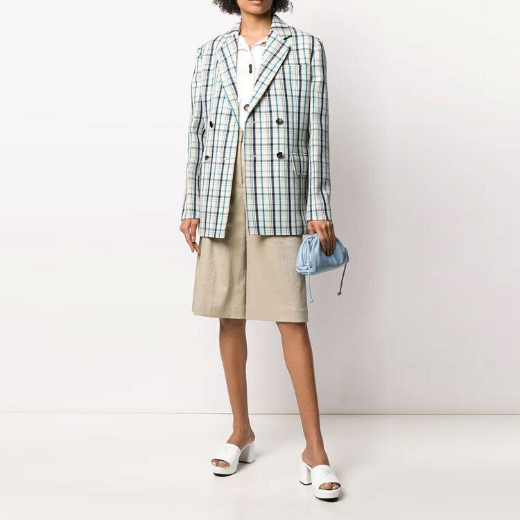 

Деловой костюм женский синий Prada