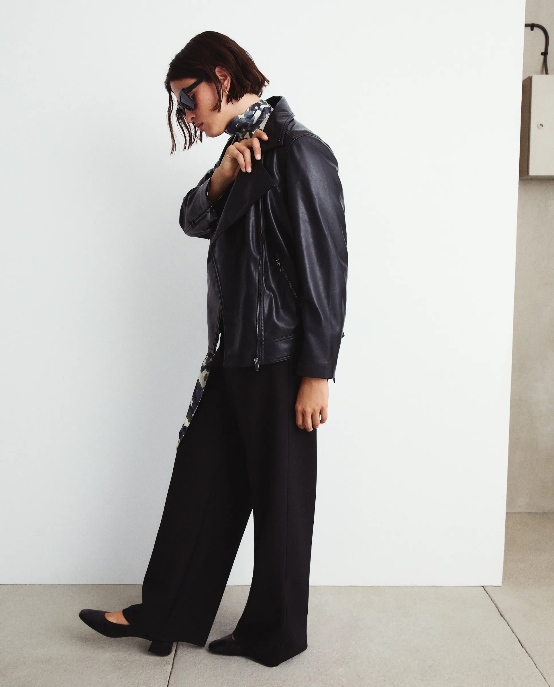 

Женские брюки из прочного трикотажа Couchel, черный