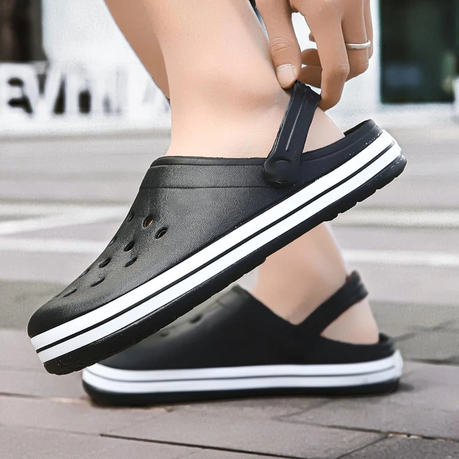 Generic Мужские сандалии Sandalen für Männer Sommer Hole Strand Sport Frauen Slip-on-Schuhe weibliche mannliche Clogs Klassische Wasser Mulesschwarz, 7,5 UK — фото 4
