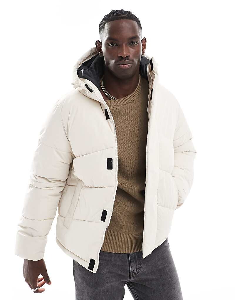

Белая пуховик с капюшоном Jack & Jones