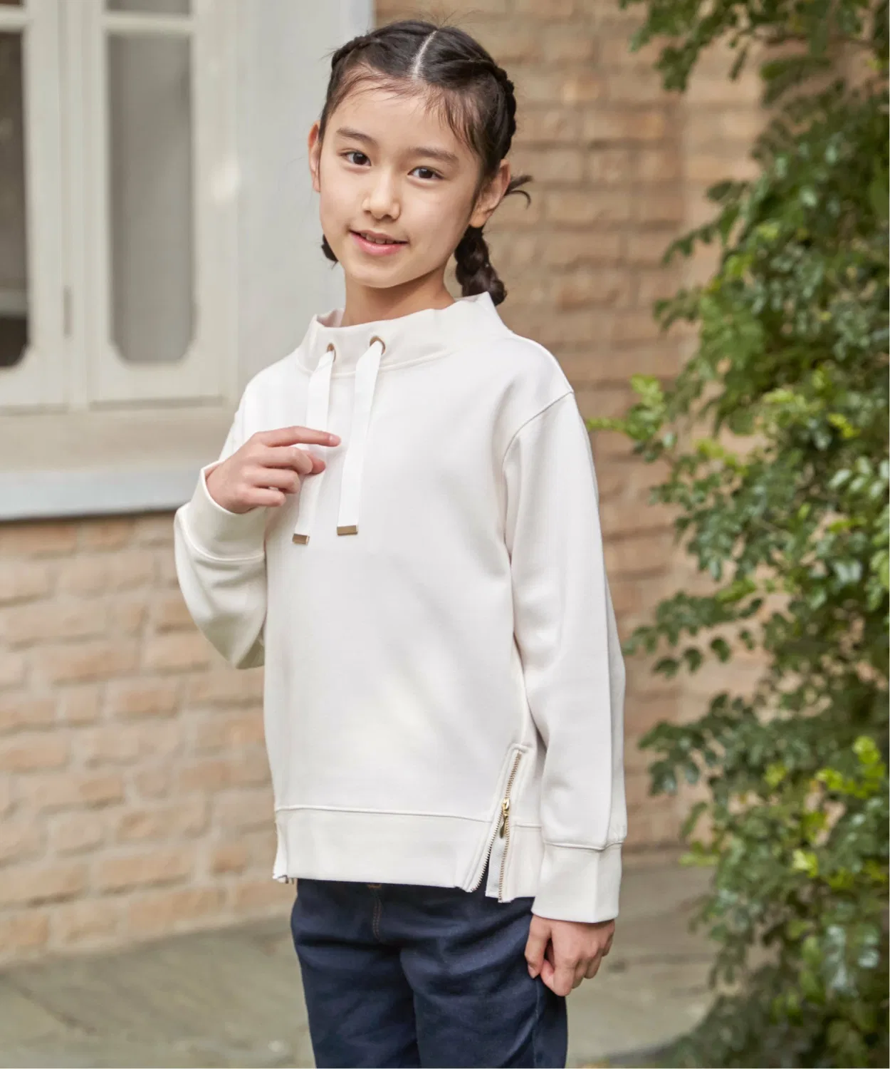 Пуловер Kanoko из картона с боковой молнией и шпинделем (120-160 см) Ikka, off white