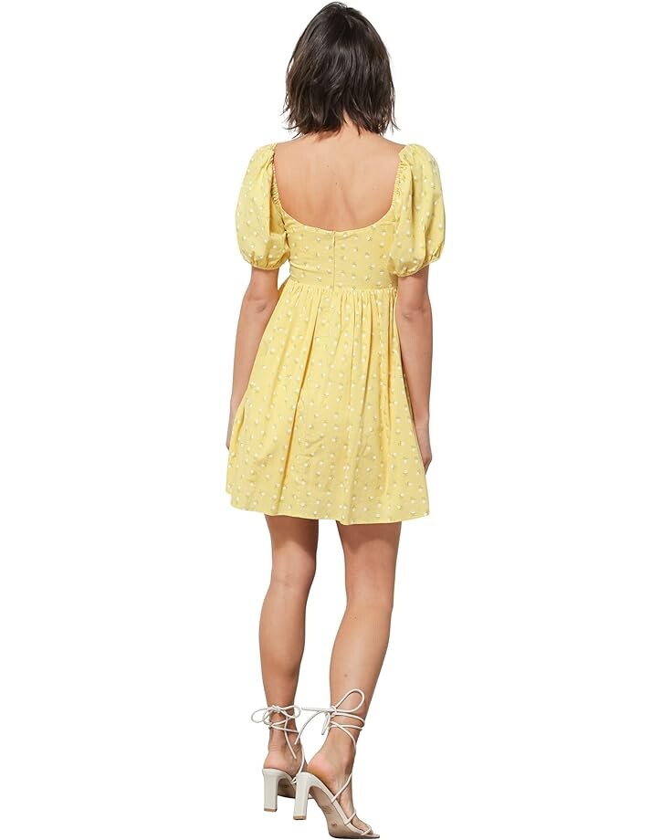 

Платье line and dot Hailee Floral Print Mini Dress, цвет Yellow Multi