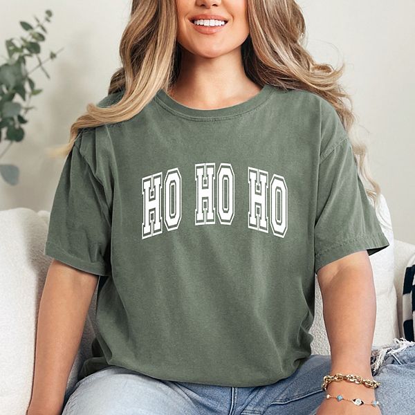 

Футболка Ho Ho Ho Varsity Thick Outline Garment Dyed Simply Sage Market, Moss