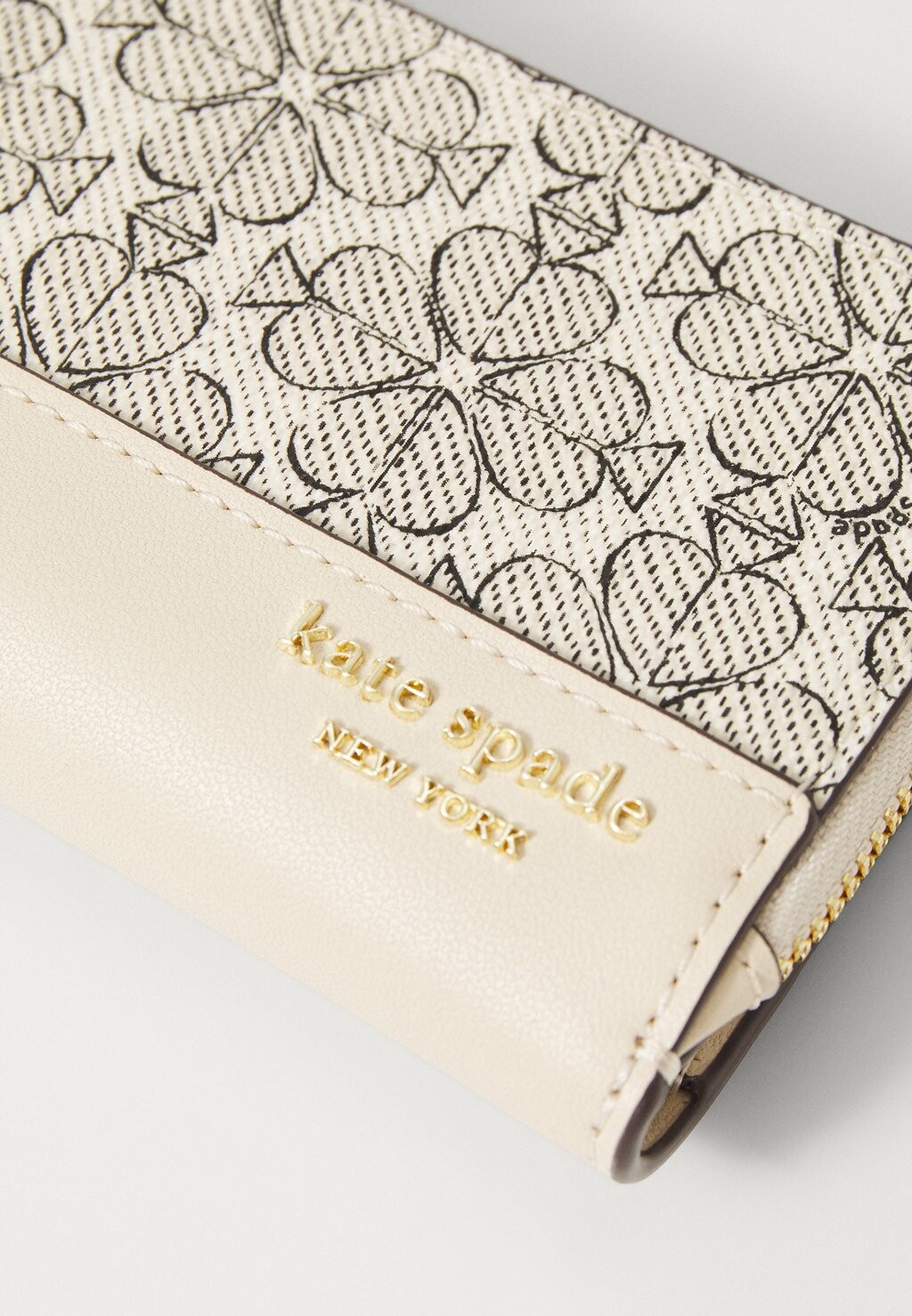 

Кошелек FLOWER SMALL SLIM BIFOLD kate spade new york, молочный