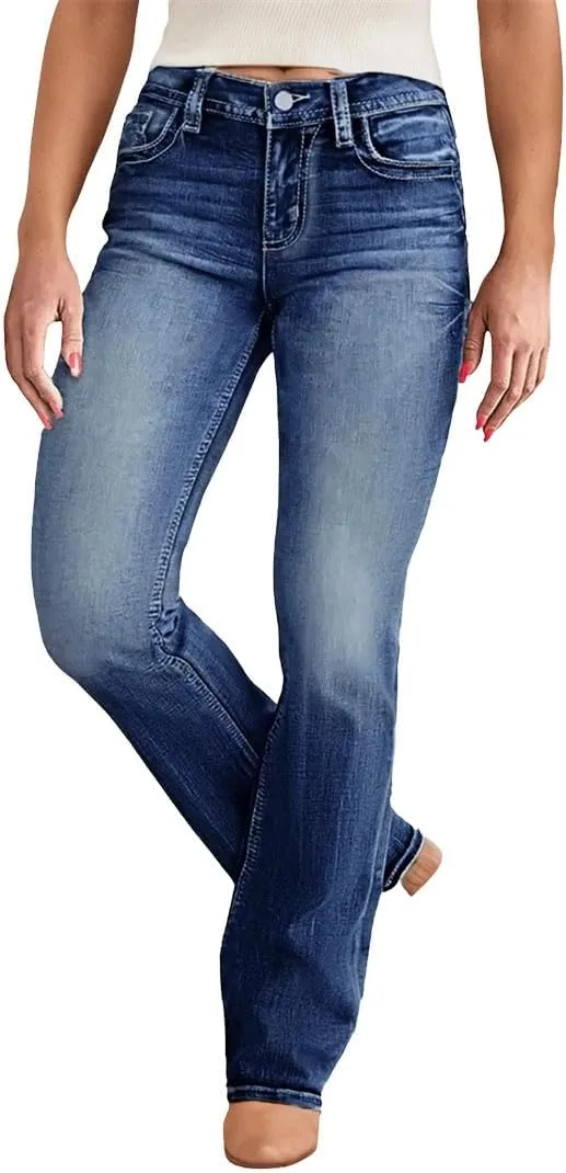 Женские джинсы slim fit с расклешенным низом, слегка потертые