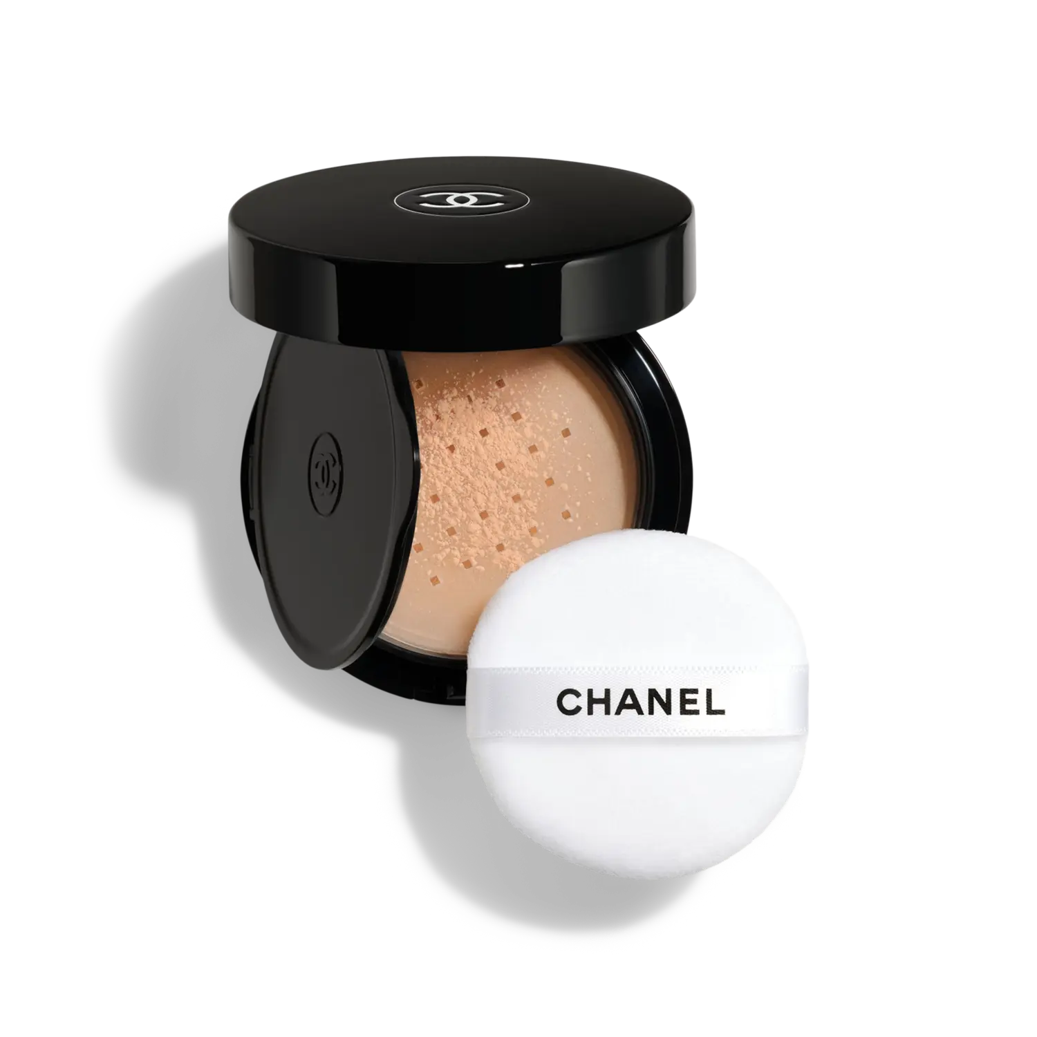 

Рассыпчатая пудра POUDRE UNIVERSELLE LIBRE с натуральным финишем, удобный формат для использования в дороге + сменный блок. CHANEL, 50 Medium Plus