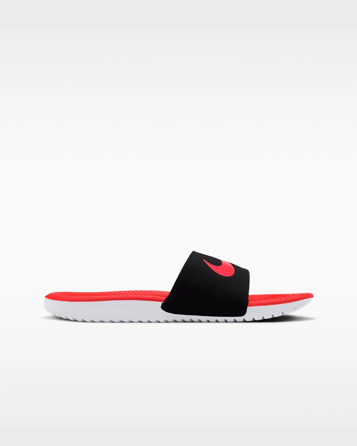Детские слайды Nike Kawa, Black/White/Bright Crimson — фото 4